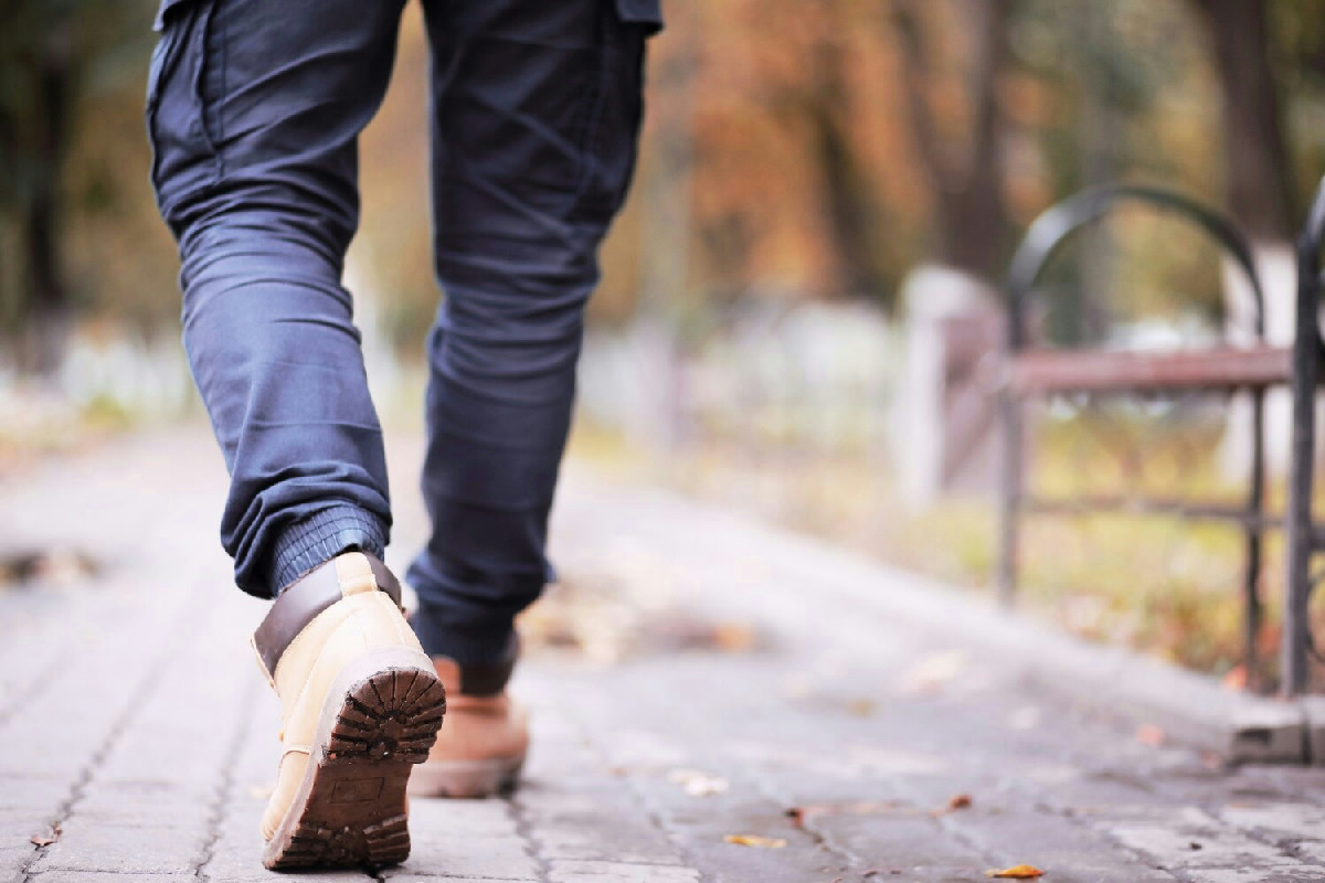 Camminare 15 minuti di seguito migliora la salute del cuore e mantiene giovane il sistema cardiaco