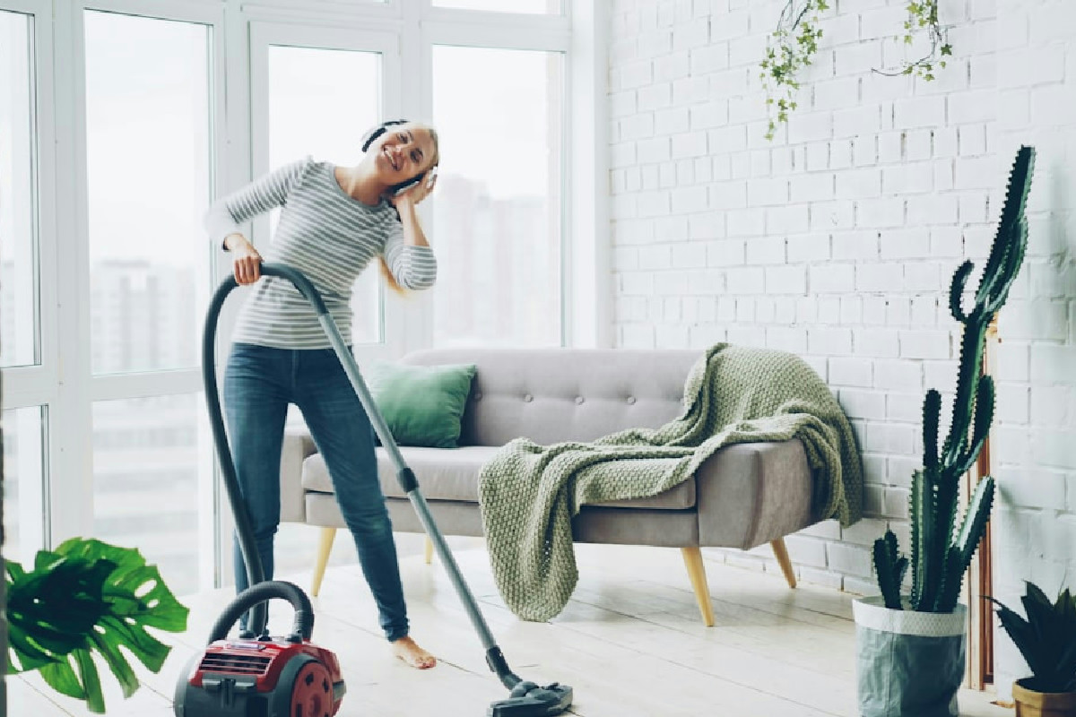 Dopo le feste, ecco 9 trucchi facili e pratici per far tornare la casa splendente in poco tempo