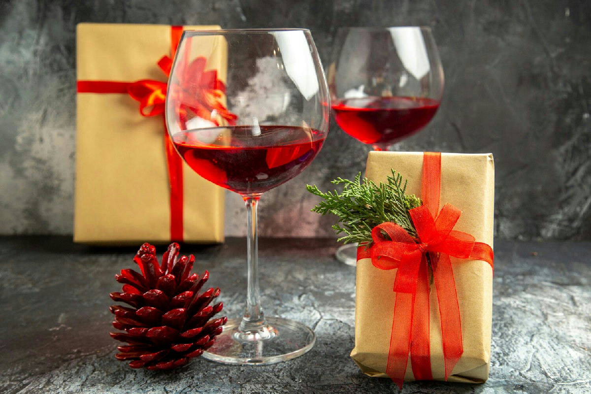 Gli errori più comuni nell’abbinamento del vino a Natale e come evitarli efficacemente