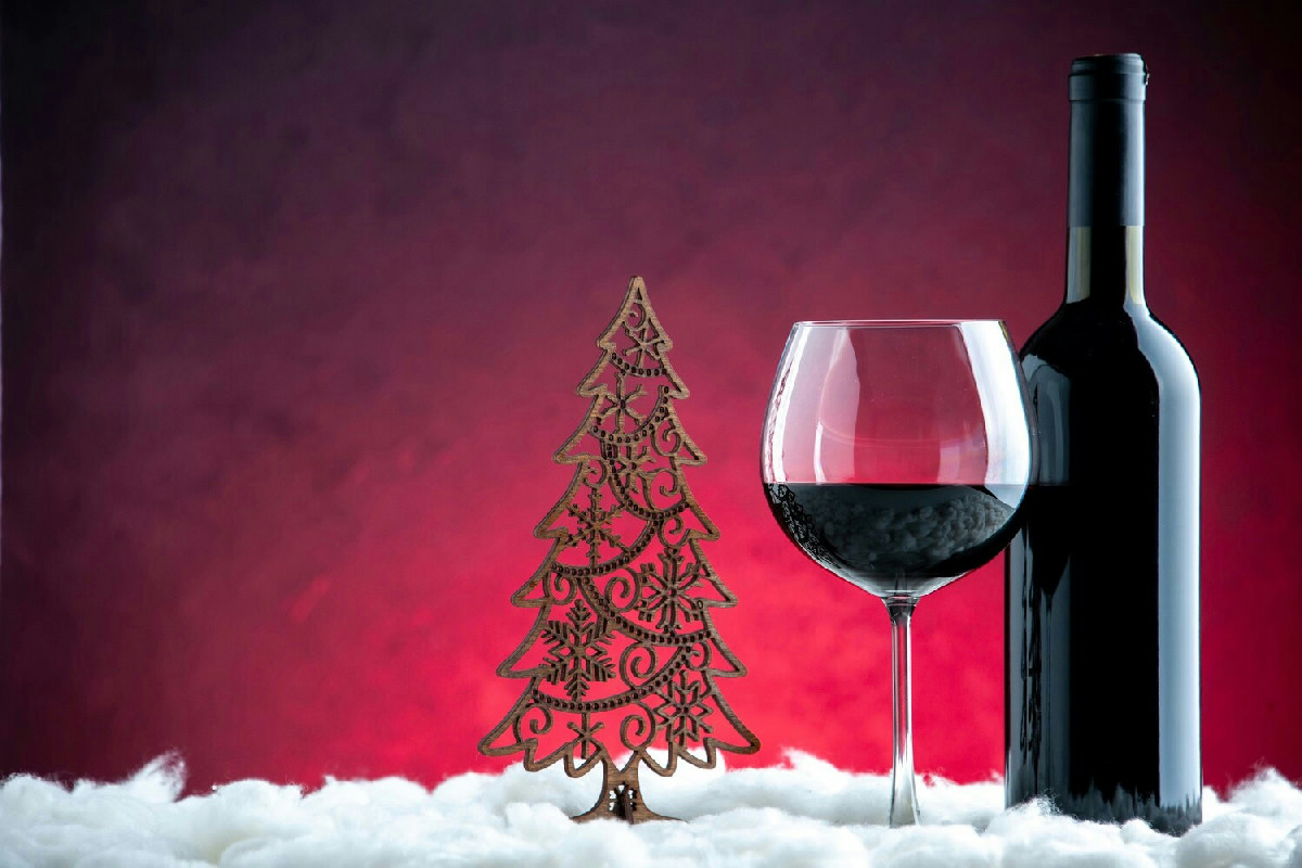 Gli errori più comuni nell’abbinamento del vino a Natale e come evitarli efficacemente
