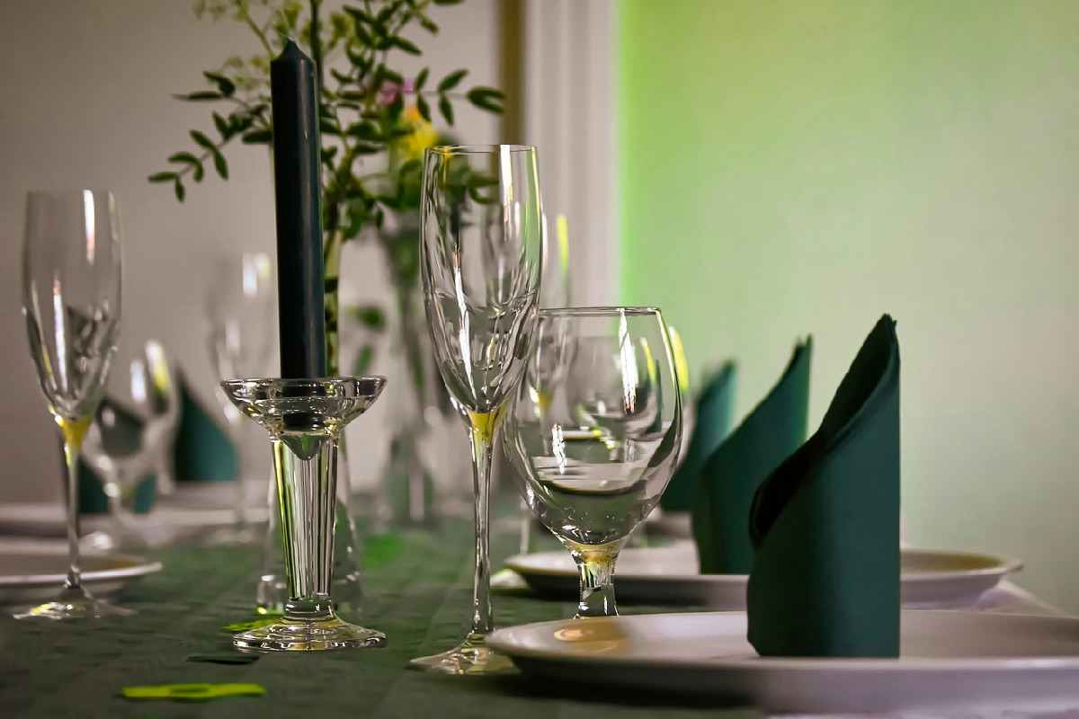 La tavola di Capodanno pronta in pochi minuti con tocchi originali per rendere speciale la serata